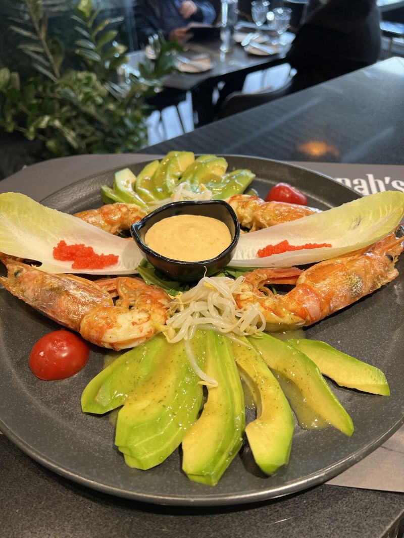 Αβοκάντο με γαρίδες//Avocado and shrimp